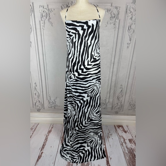 Zebra Print Spaghetti Strap Side Split Plunging Open Back Loose Fit Maxi Dress - Picture 7 of 14